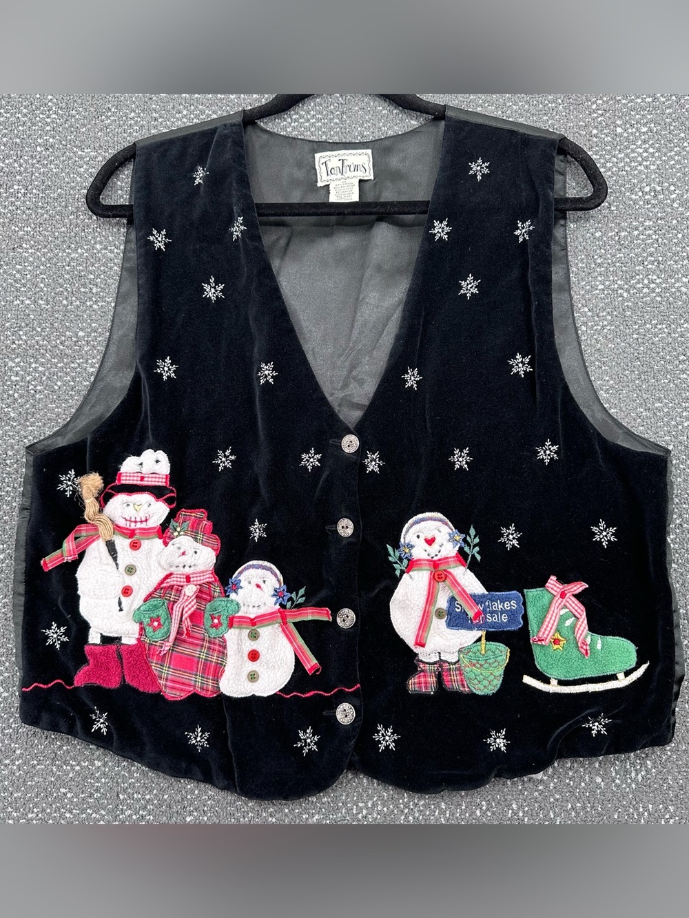 Vintage Tantrums Black Velvet Festive Vest Embroidered Holiday Appliqués